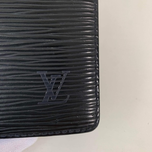 LOUIS VUITTON EPI LEATHER BIFOLD WALLET - Picture 5 of 8